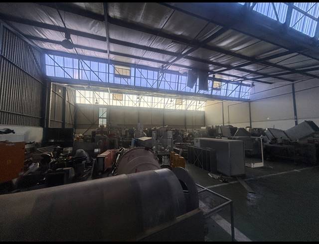 1,180M² WAREHOUSE TO LET IN BELLVILLE SOUTH